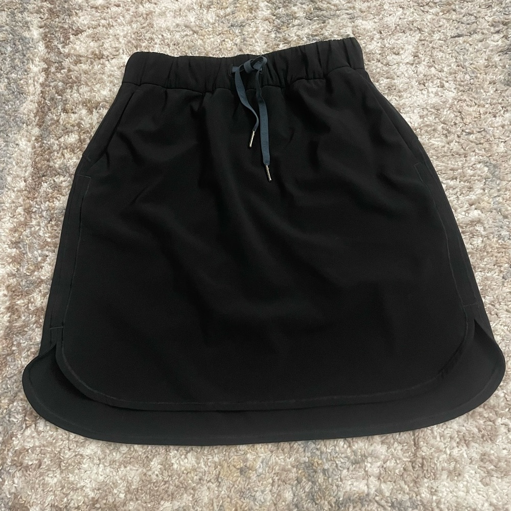 Lululemon On the Fly Skirt